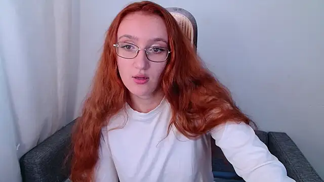 Snapshot of miay_here_ chatting on 06-17-26, 10:03 miay here online show from 06-17-26, 10:03
