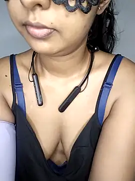 ASHANYA JAYASOORIYA online show from 03-12-26, 04:51