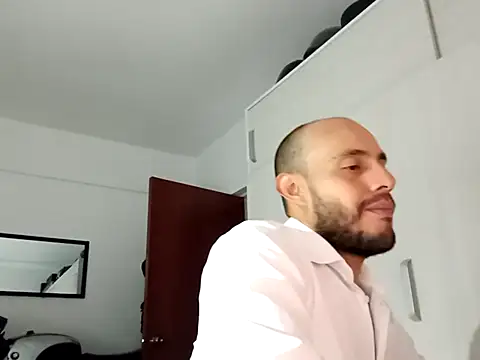 Snapshot of katasanz chatting on 02-19-26, 02:41 katasanz online show from 02-19-26, 02:41