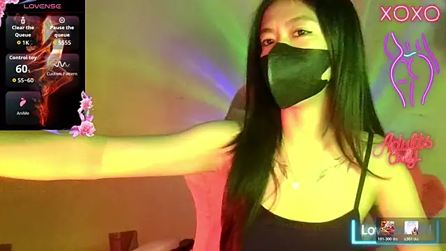 Snapshot of Luna_Moonfang chatting on 05-13-26, 03:24 Luna Moonfang online show from 05-13-26, 03:24