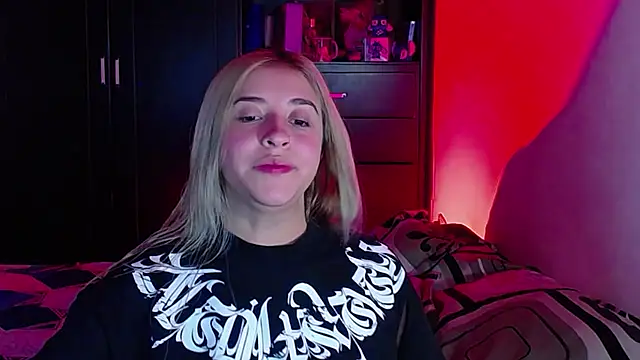 Snapshot of saradiazxxx chatting on 03-01-26, 09:20 saradiazxxx online show from 03-01-26, 09:20