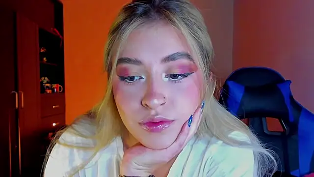 saradiazxxx online show from 03-31-26, 05:53