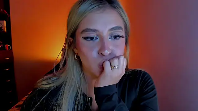 saradiazxxx online show from 03-29-26, 08:27