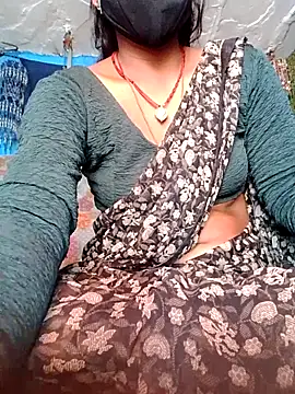 Snapshot of Vidya_Balan143 chatting on 05-13-26, 07:15 Vidya Balan143 online show from 05-13-26, 07:15