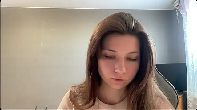 LunnaBliss online show from 05-20-26, 03:53