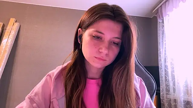 LunnaBliss online show from 04-14-26, 12:43