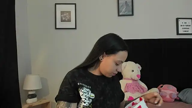 Snapshot of sabbrand0111 chatting on 02-27-26, 07:57 sabbrand0111 online show from 02-27-26, 07:57