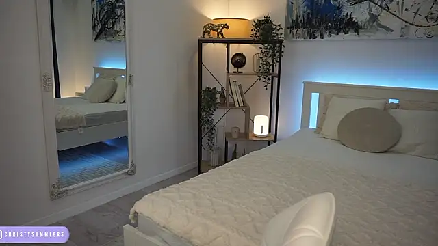 ChristySummeer online show from 03-06-26, 10:05