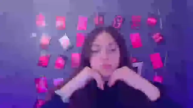 KissMeJulia online show from 03-25-26, 06:29