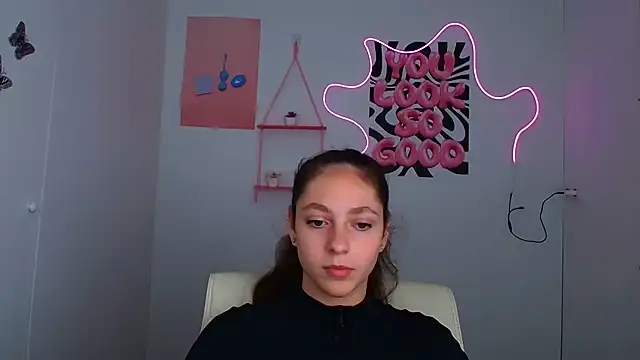 KissMeJulia online show from 07-07-26, 07:34