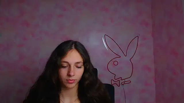 KissMeJulia online show from 08-07-26, 05:46