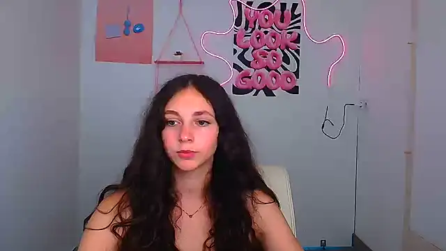 KissMeJulia online show from 08-05-26, 11:15