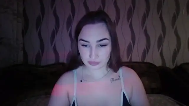 Snapshot of Elaine_Bell chatting on 02-23-26, 04:07 Elaine Bell online show from 02-23-26, 04:07