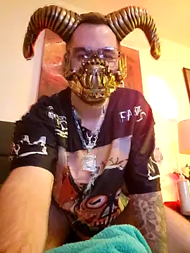 Snapshot of LargeLith chatting on 02-27-26, 01:06 LargeLith online show from 02-27-26, 01:06