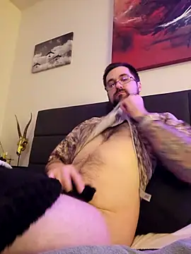 LargeLith online show from 03-31-26, 09:06