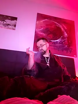 Snapshot of LargeLith chatting on 02-25-26, 12:11 LargeLith online show from 02-25-26, 12:11