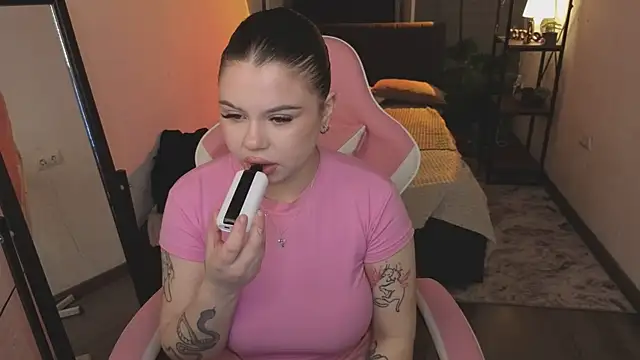 Monica Dacher online show from 02-27-26, 08:52