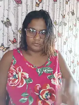 indianstrawberrylips4u online show from 05-24-26, 10:04
