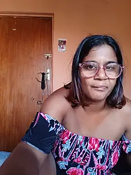 indianstrawberrylips4u online show from 05-15-26, 08:34