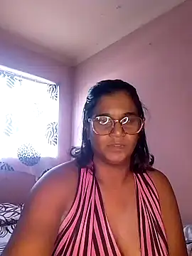 indianstrawberrylips4u online show from 06-26-26, 06:30