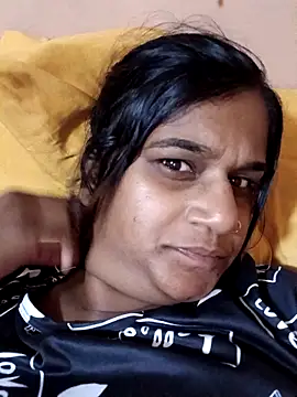 indianstrawberrylips4u online show from 03-26-26, 08:51