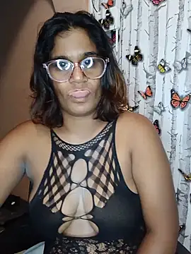indianstrawberrylips4u online show from 05-25-26, 05:07