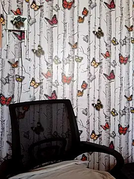 indianstrawberrylips4u online show from 05-07-26, 09:56