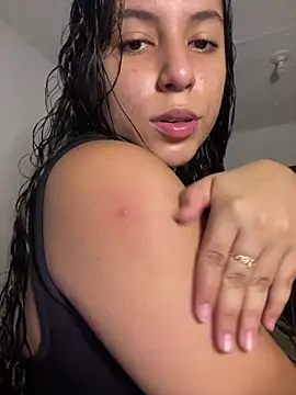 Snapshot of FerLondon55 chatting on 02-21-26, 05:20 FerLondon55 online show from 02-21-26, 05:20