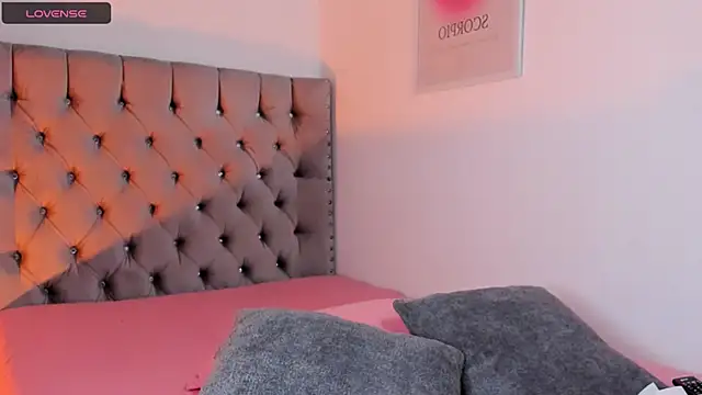 eva cutee  online show from 04-21-26, 10:38