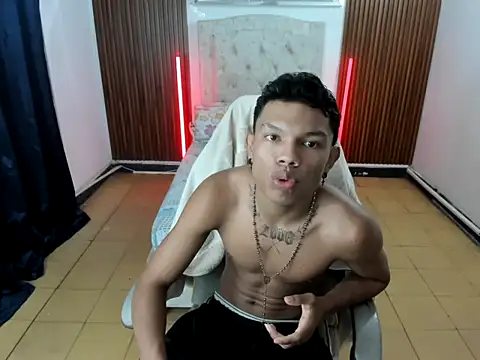 Snapshot of juan_mhata chatting on 06-12-26, 01:14 juan mhata online show from 06-12-26, 01:14