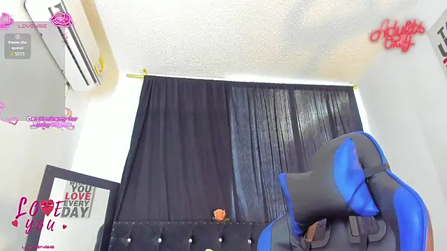 FoxxTattoo online show from 06-17-26, 09:14