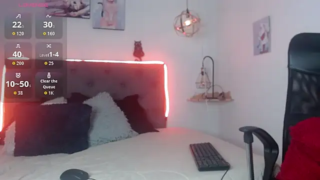 CHERRY DARCK online show from 04-15-26, 03:27