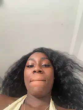 Snapshot of ZarahFerreira chatting on 05-10-26, 05:37 ZarahFerreira online show from 05-10-26, 05:37