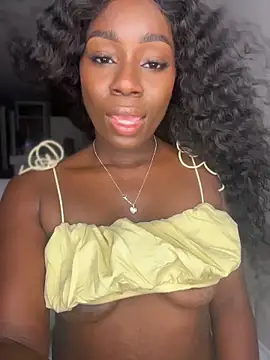 Snapshot of ZarahFerreira chatting on 05-16-26, 01:37 ZarahFerreira online show from 05-16-26, 01:37