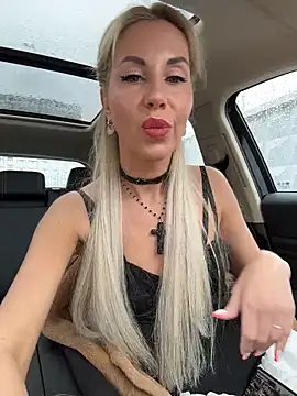 LisaMurr online show from 04-04-26, 10:22