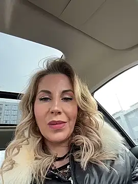 LisaMurr online show from 03-08-26, 08:28