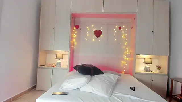 ElaRey  online show from 03-16-26, 12:09