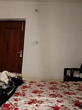 cute girl 29 online show from 04-15-26, 04:00