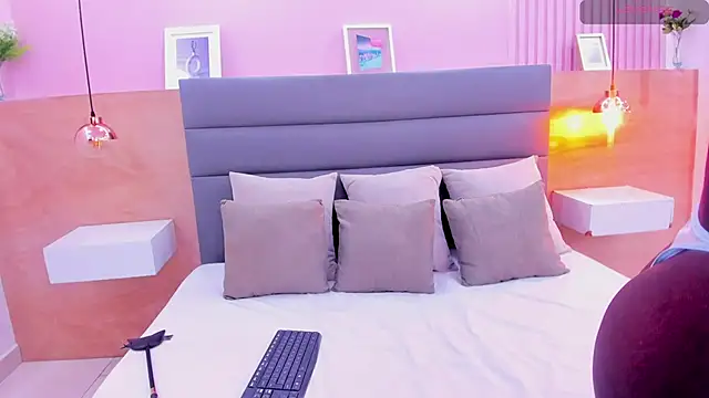 ivonne duval online show from 04-14-26, 04:01