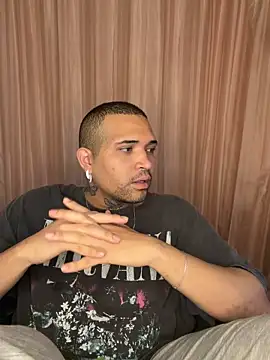 Simone026 online show from 03-11-26, 12:04