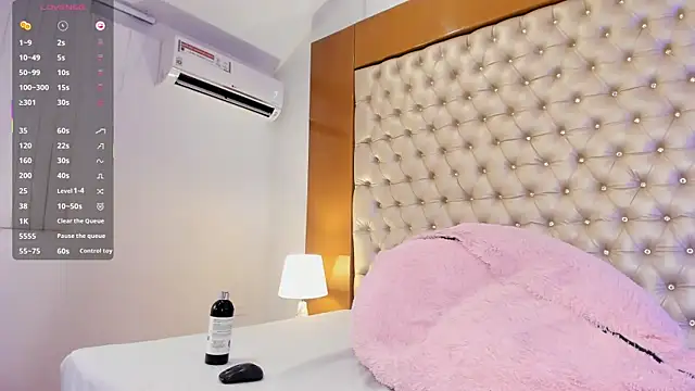 IsabellaaLux  online show from 03-22-26, 07:59