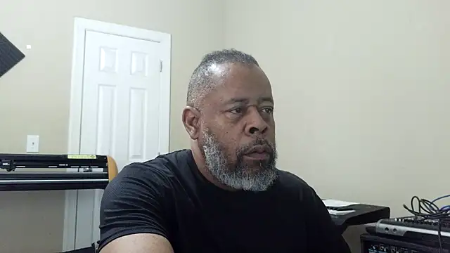 Cleozevo1961 online show from 03-17-26, 04:54