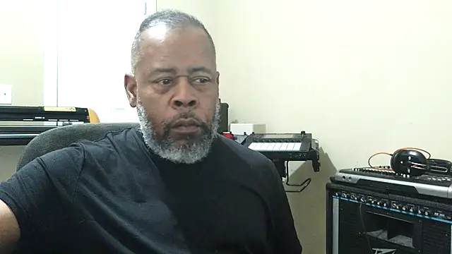 Cleozevo1961 online show from 03-14-26, 04:46