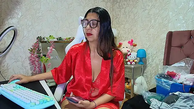 Snapshot of SelinaRussell chatting on 06-08-26, 09:26 SelinaRussell online show from 06-08-26, 09:26