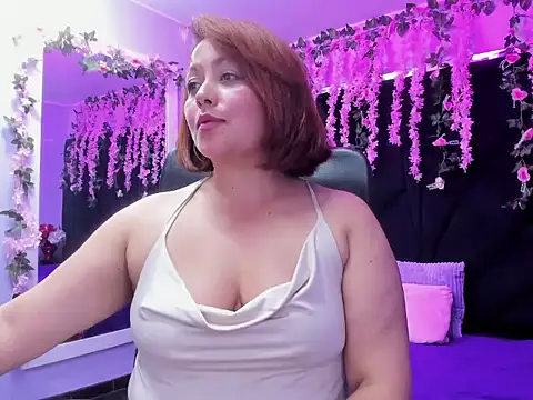 Snapshot of Viooleta_thomson chatting on 02-19-26, 09:28 Viooleta thomson online show from 02-19-26, 09:28