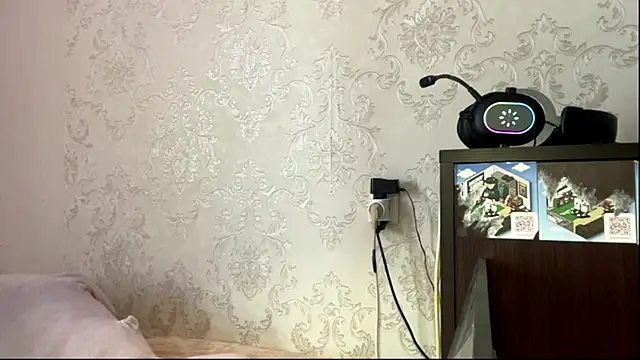 Snapshot of aera_elese chatting on 04-27-26, 11:41 aera elese online show from 04-27-26, 11:41