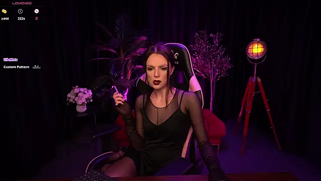 Wild Alice me online show from 05-22-26, 03:32