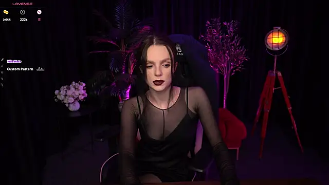 Wild Alice me online show from 05-07-26, 03:26