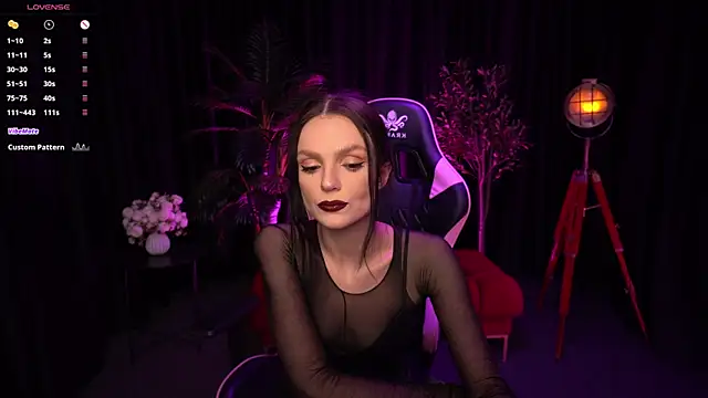Wild Alice me online show from 05-10-26, 03:36
