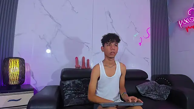Spicy guys online show from 05-14-26, 01:19